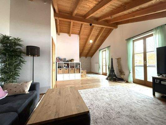 1. Schlafzimmer im OG (als Wohnküche nutzbar)