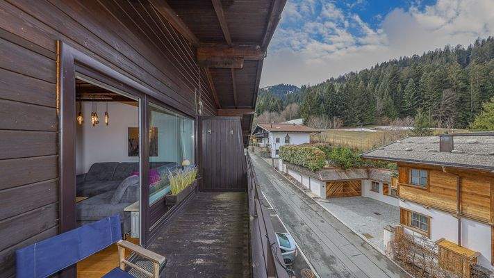 KITZIMMO-Dachgeschosswohnung an der Skipiste mit Kaiserblick kaufen - Immobilien Kitzbühel.