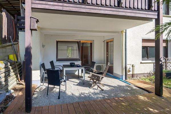 Souterrain: Terrasse