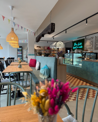 Direkter Zugang zum Café