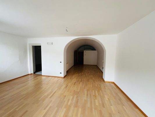 historischesGebäude_Brixen_Büro_Mieten