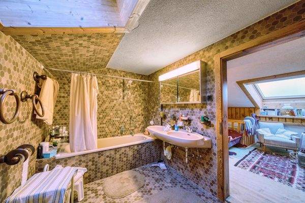 Badezimmer im Obergeschoss