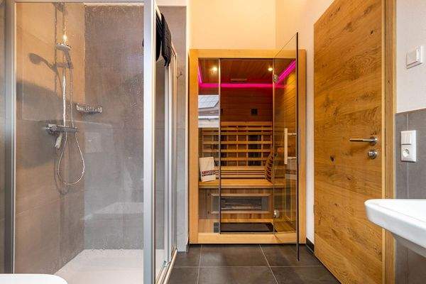 Badezimmer OG Ansicht 2