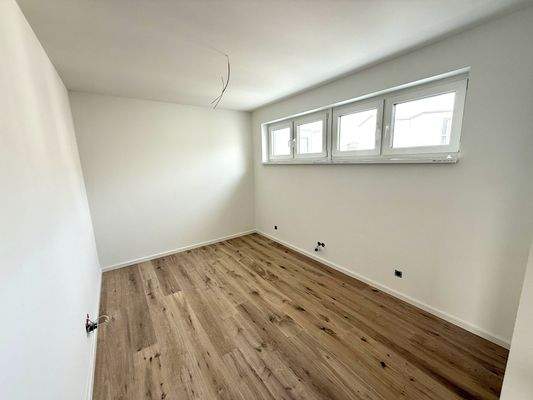 Schlafzimmer m. Ankleide