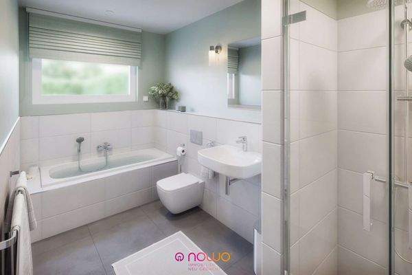 Whg. 8 - Bad mit Wanne, Dusche und Fenster