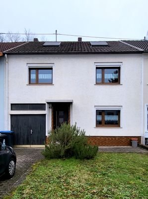 Haus mit Platz in Diefflen