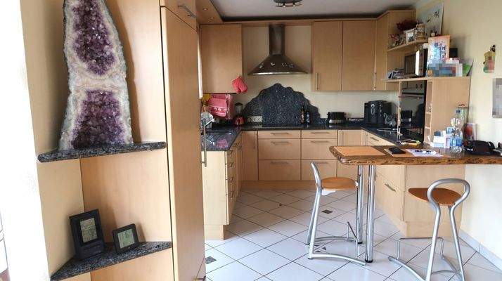 Hochwertige Einbauküche