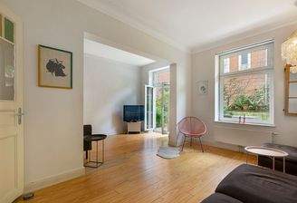 Wohnzimmer mit Blick Terrasse