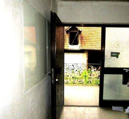 Eingangstür vom Flur im EG