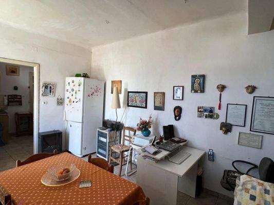 Kreta, Kritsa: Großes Gebäude im Dorfzentrum, ideal für gewerbliche und Wohnnutzung