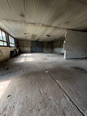 Halle groß    .jpeg