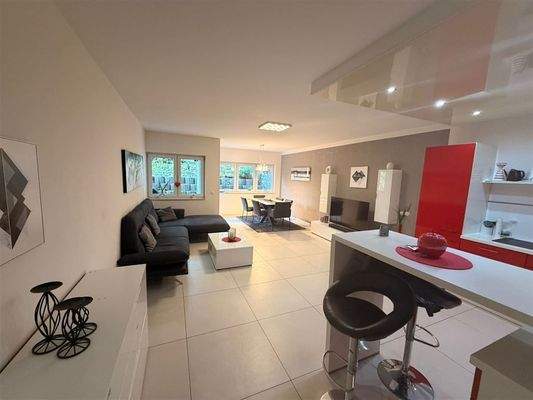 Offene Küche mit Wohnzimmer