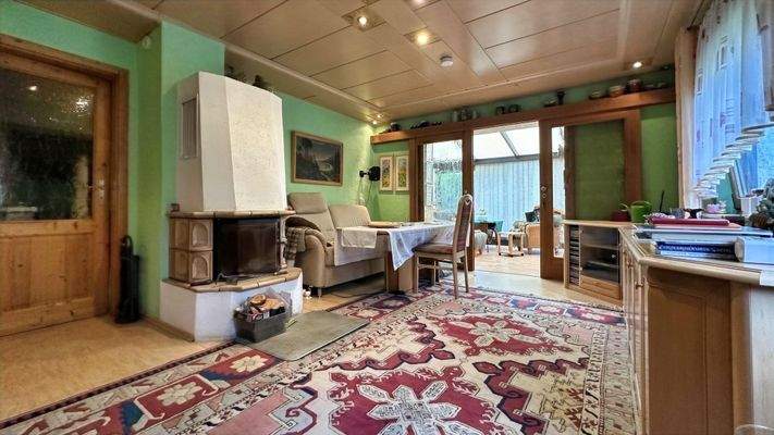 Wohnzimmer mit Kamin
