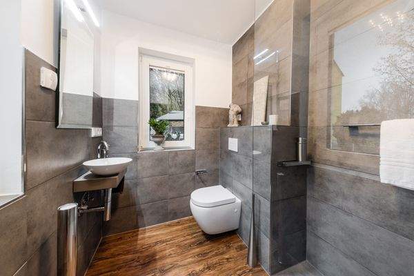 Gästebad mit Dusche