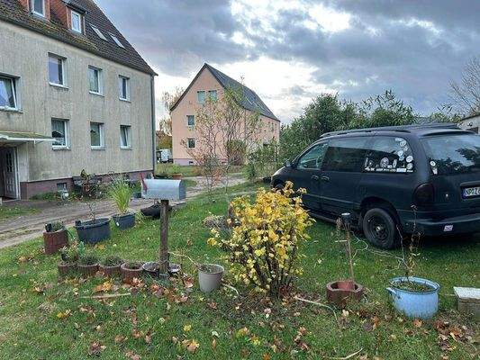 Rückseite mit Eingangstür