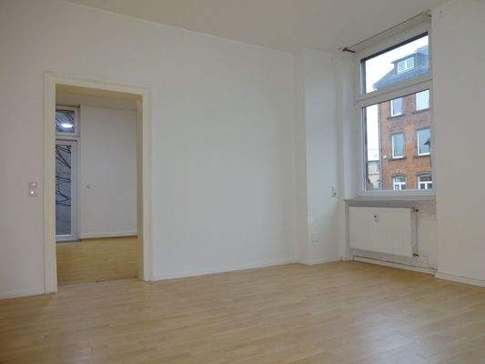 hell und freundlich EG