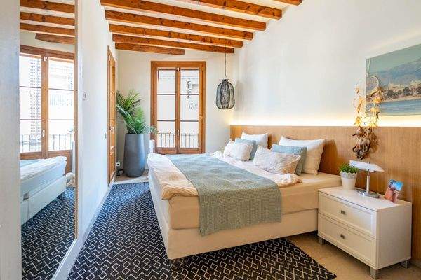 Eins von 2 Schlafzimmern