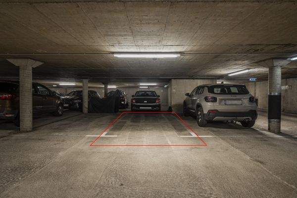 dazugehöriger Tiefgaragenstellplatz