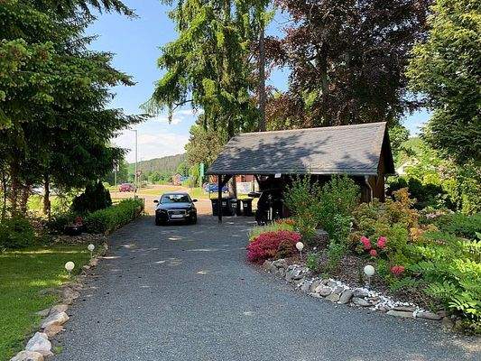 PD2842-Intern1#Blick Einfahrt mit Carport.jpg