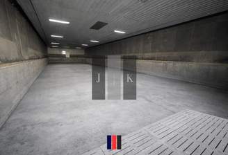 Halle Innenansicht 1