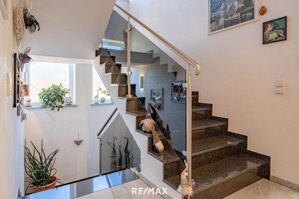 Treppenaufgang Keller-DG