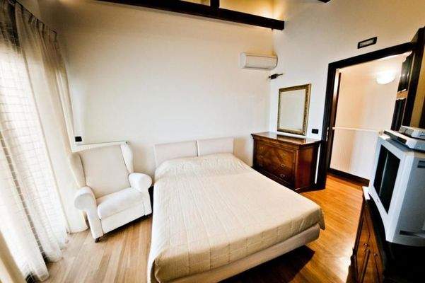 Kreta, Katsikia: Luxuriöse Villa mit Pool, Garten, Meerblick zu verkaufen