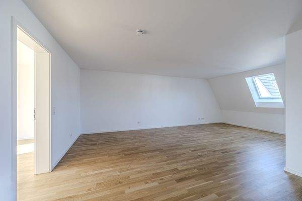 Großzügiger Wohn-/ Essbereich