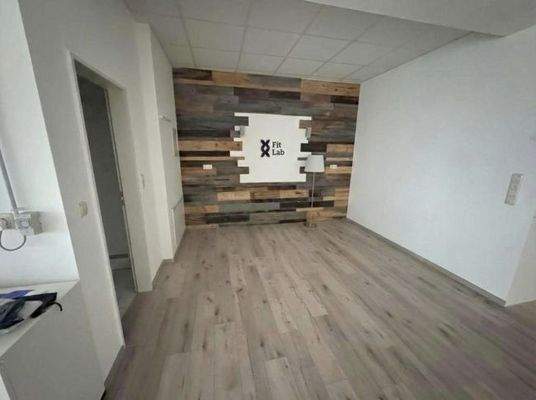 vom Hauptraum offener Bereich