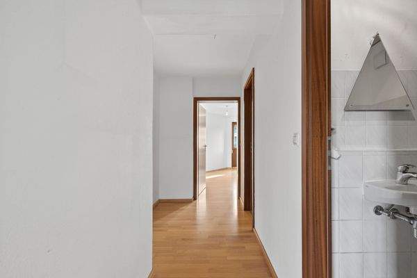 Flur - Richtung Schlafzimmer