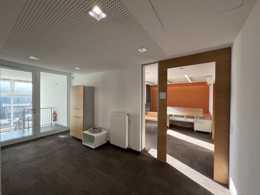 Empfangsbereich / Wartezimmer