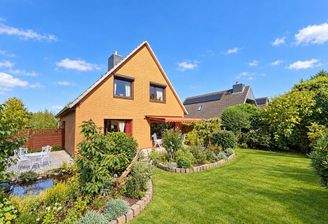 Hausansicht Garten neu