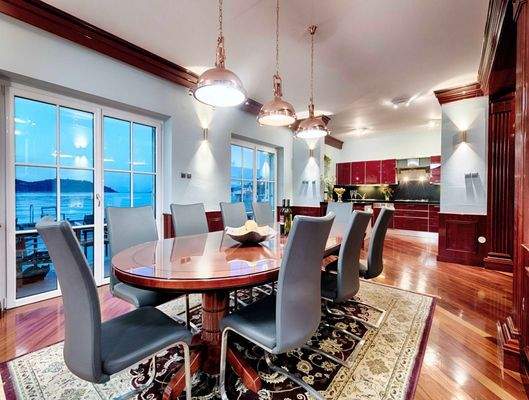 Hochwertige Designer-Möbel im gesamten Haus