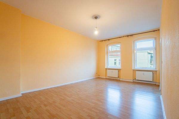 Lichtdurchfluteter Wohn- und Schlafbereich