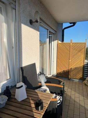 großer überdachter Balkon.jpeg