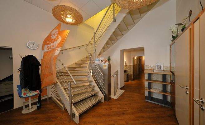 Gewerbe EG Hausnr. 42