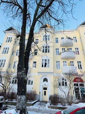 Hausansicht Schnee 3.jpg