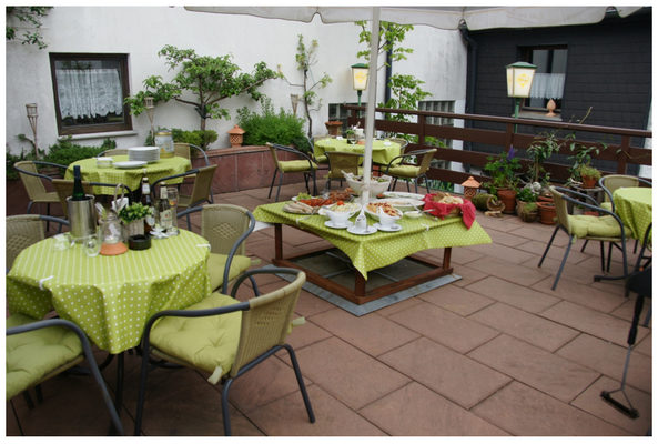 Terrasse im Sommer