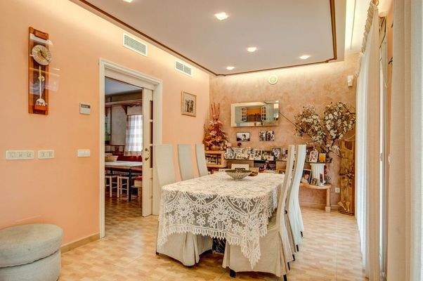 Renovierte Villa zum Verkauf in Palmanova, Mallorca