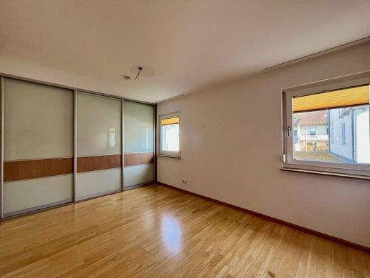 Kinderzimmer mit Einbauschrank