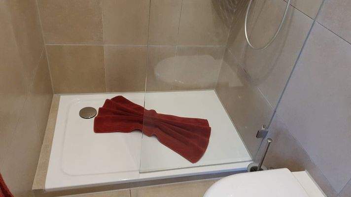 Badezimmer Ansicht (2)