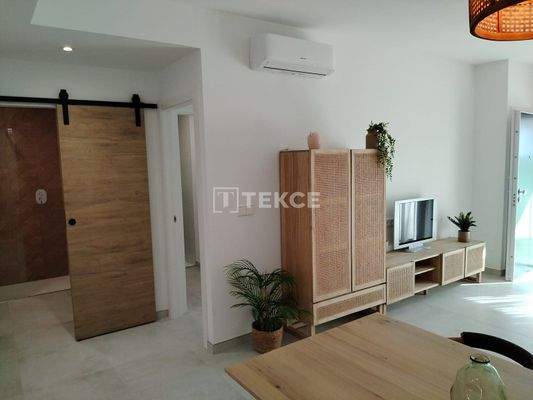 Apartments Influenced by Thai Design in Pilar de la Horadada