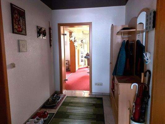 Flur zur Küche-Wohnbereich  EG