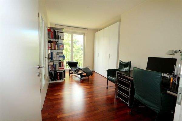 Büro -  Ankeidezimmer