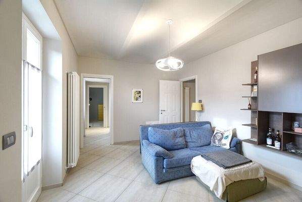 elegantes Haus im Zentrum von Canale –  Piemont