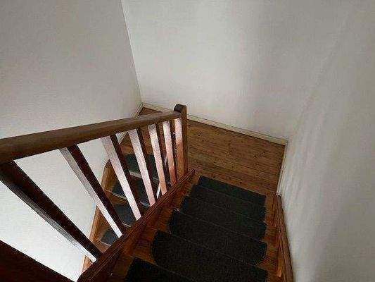 Treppenabgang vom Obergeschoss ins Erdgeschoss
