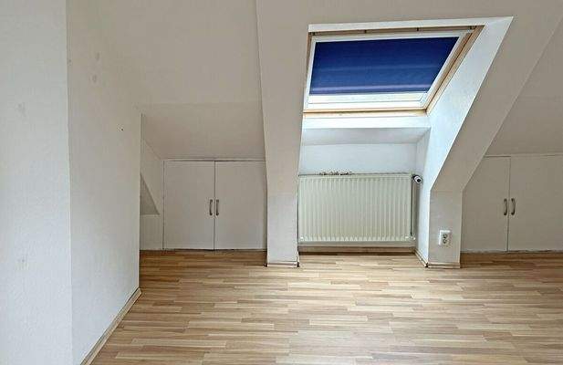 Zimmer Dachgeschoss rechts