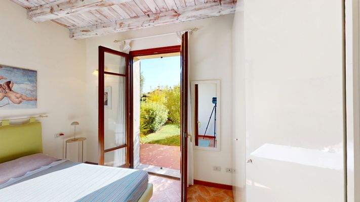 PR-024-97-Appartamento-con-doppi-giardini-al-Garda
