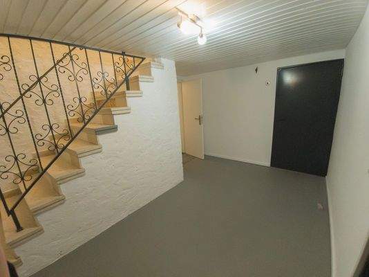 Kellertreppe + Einang Innen
