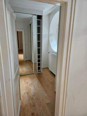 Ankleidezimmer I.jpg