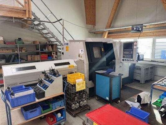 CNC drehen 2 Stangenzuführer